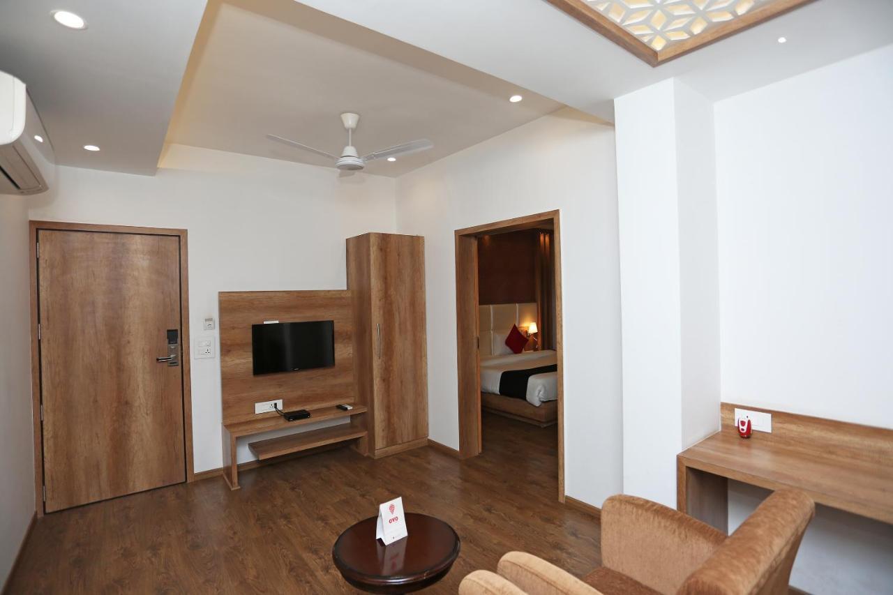 Hotel Yelchiko Варанаси Екстериор снимка